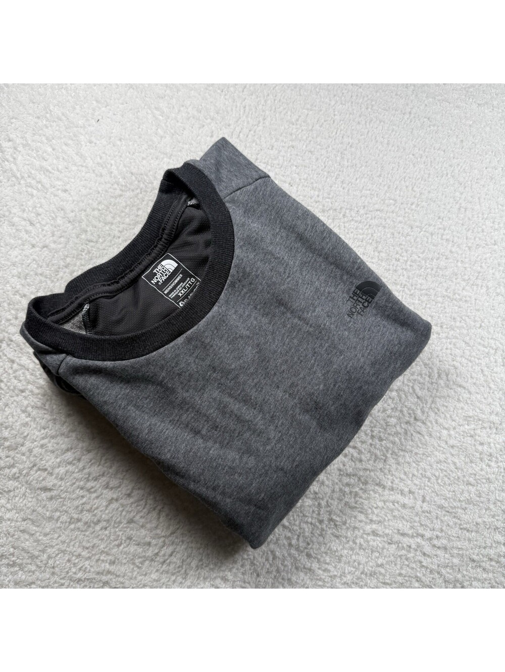 The North Face FlashDry Men’s XXL Gray Crewneck Sweatshirt Pullover Pockets